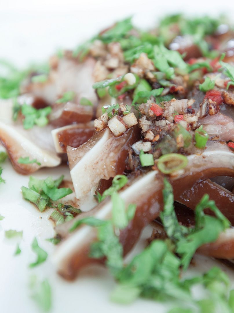 Food Makes Me Happy Pig's Ears Are Huge! Chinese Cold Plate Recipe